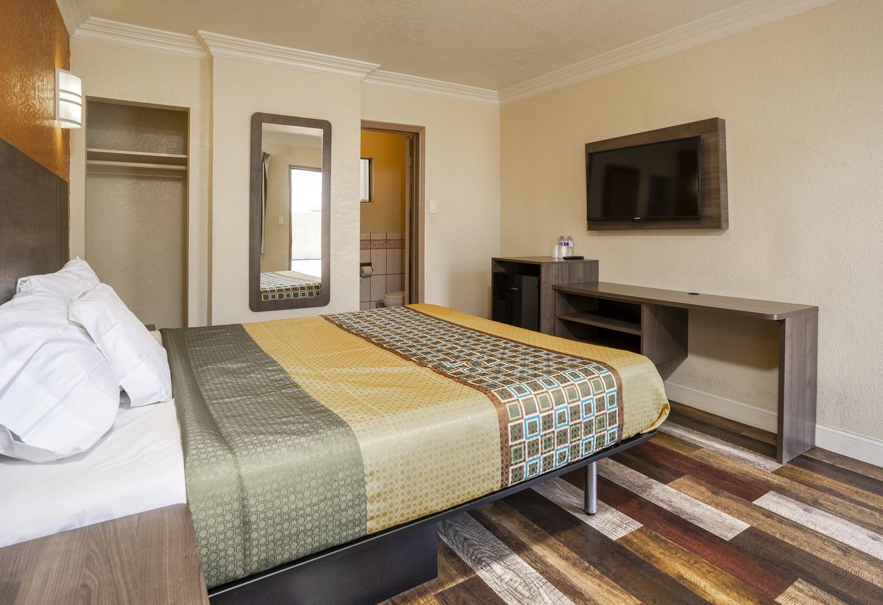 Motel Economy Hollywood Los Angeles